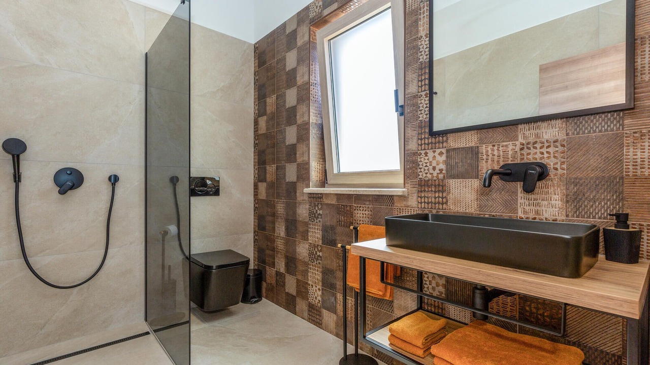 Photo of Bathroom in Santalezi