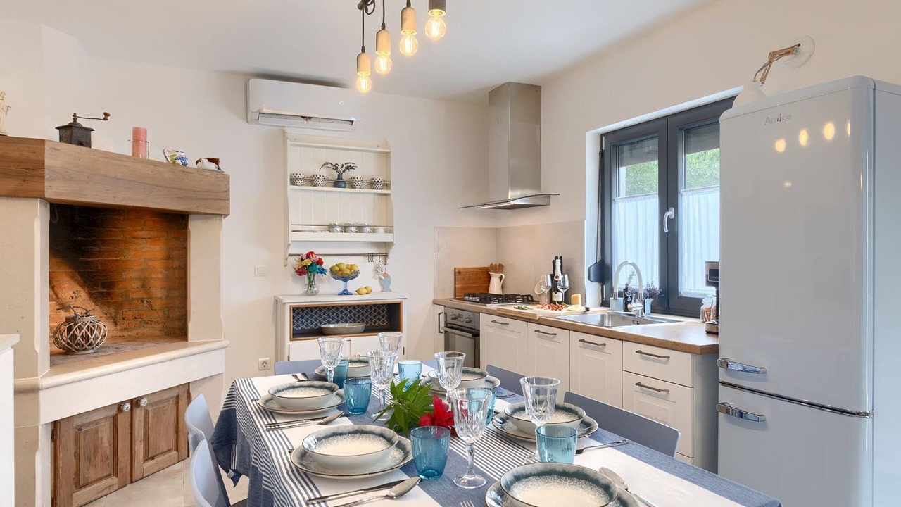 Photo of Kitchen in Mali Vareski