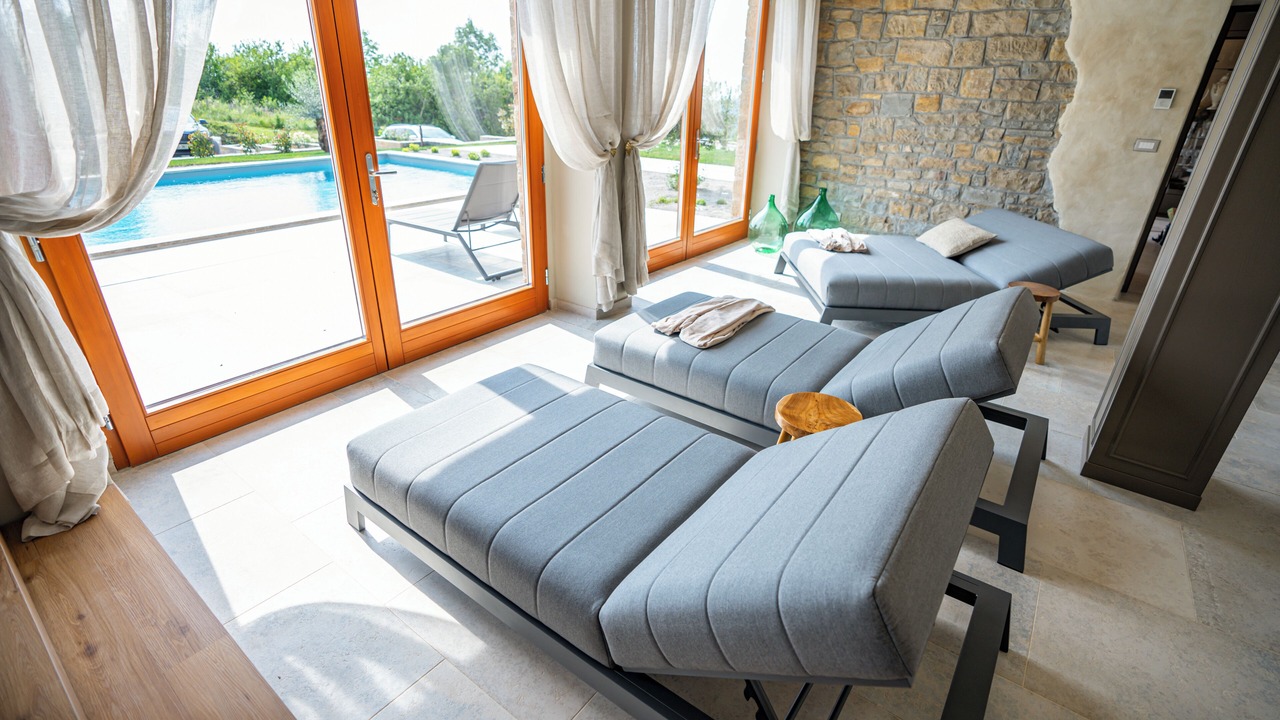 Photo of Outdoor in Bric