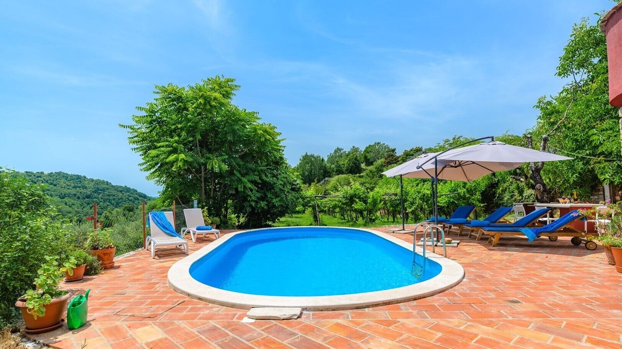 Photo of Outdoor in Oprtalj