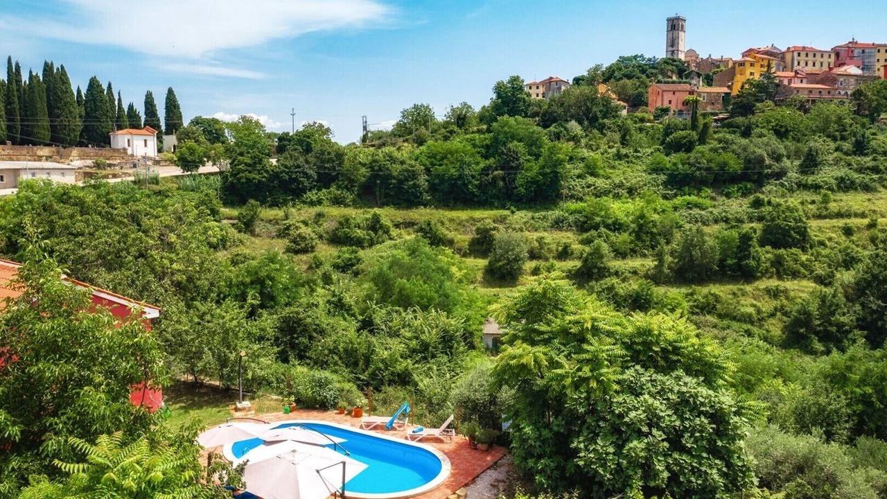 Photo of Outdoor in Oprtalj
