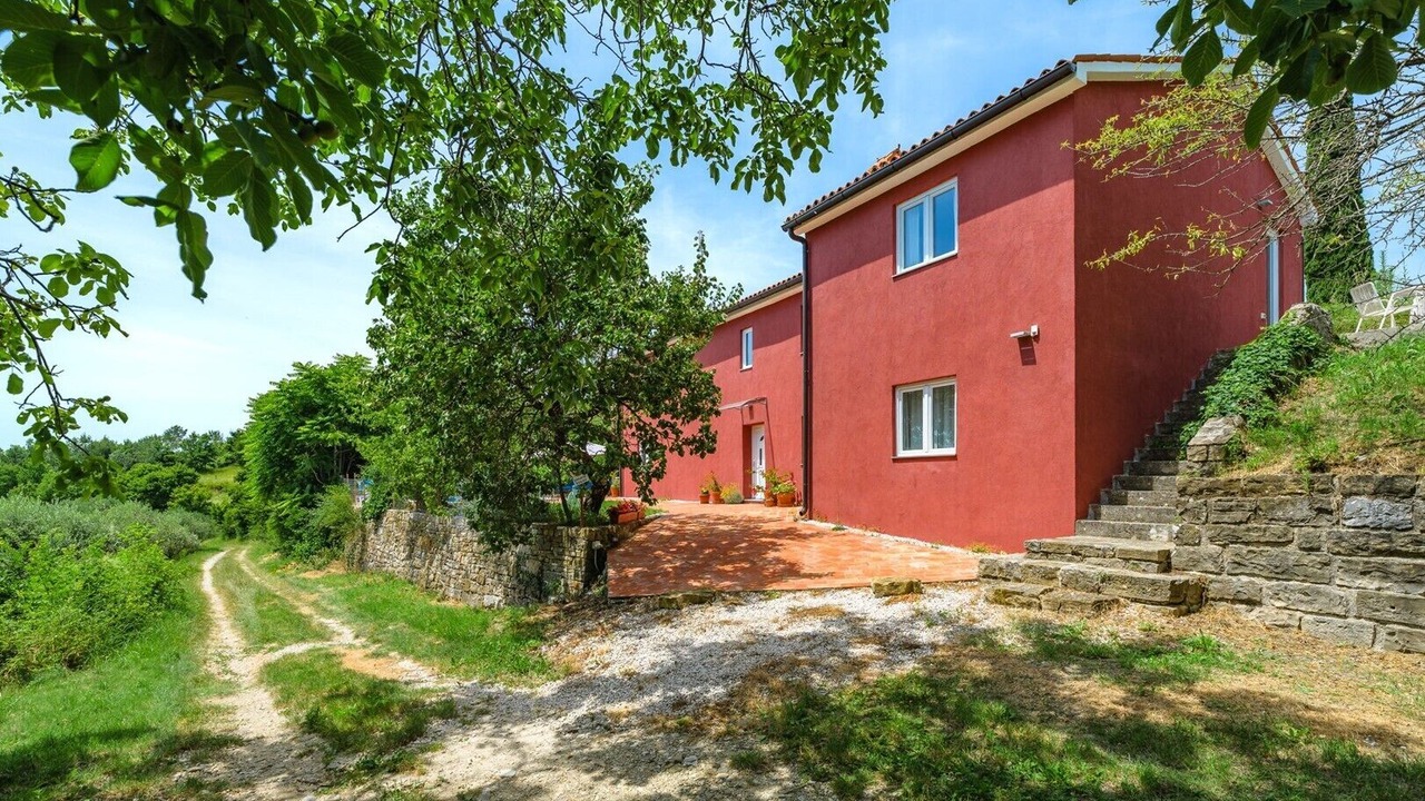 Photo of Outdoor in Oprtalj