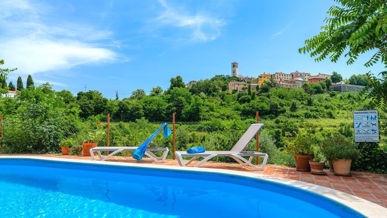 Photo of Outdoor in Oprtalj