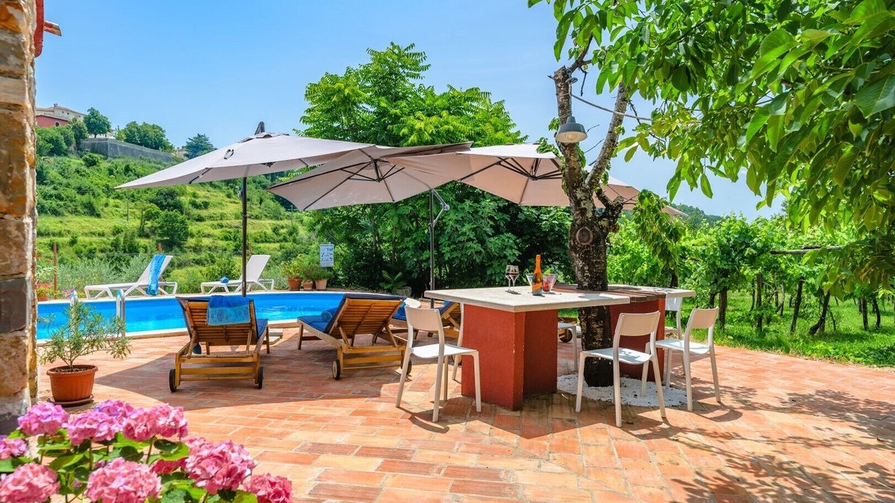Photo of Outdoor in Oprtalj