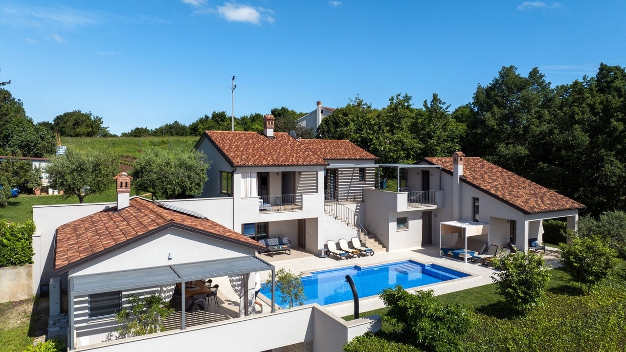 Photo of Outdoor in Lindar