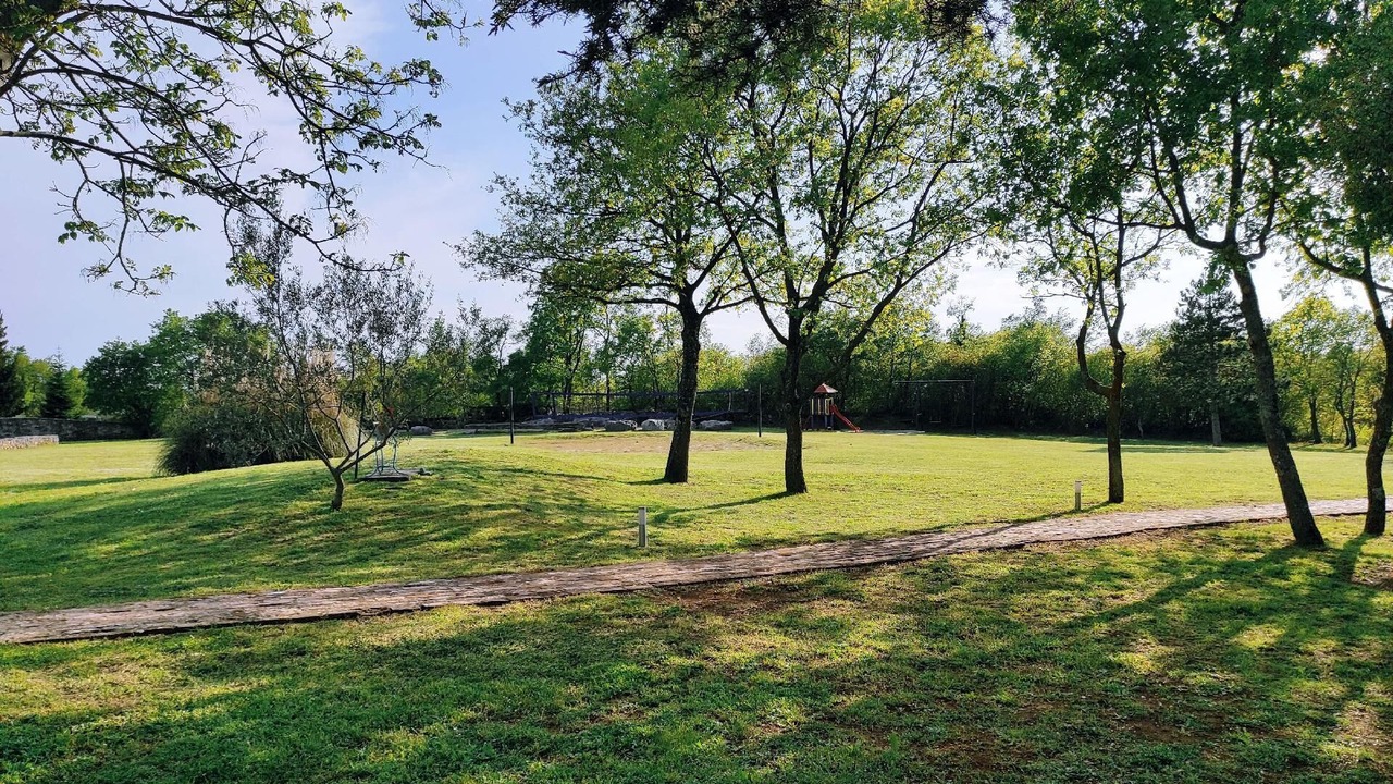 Photo of Outdoor in Divsici