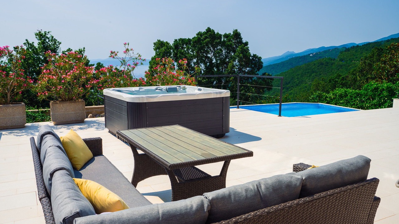 Photo of Patio Balcony in Pobri