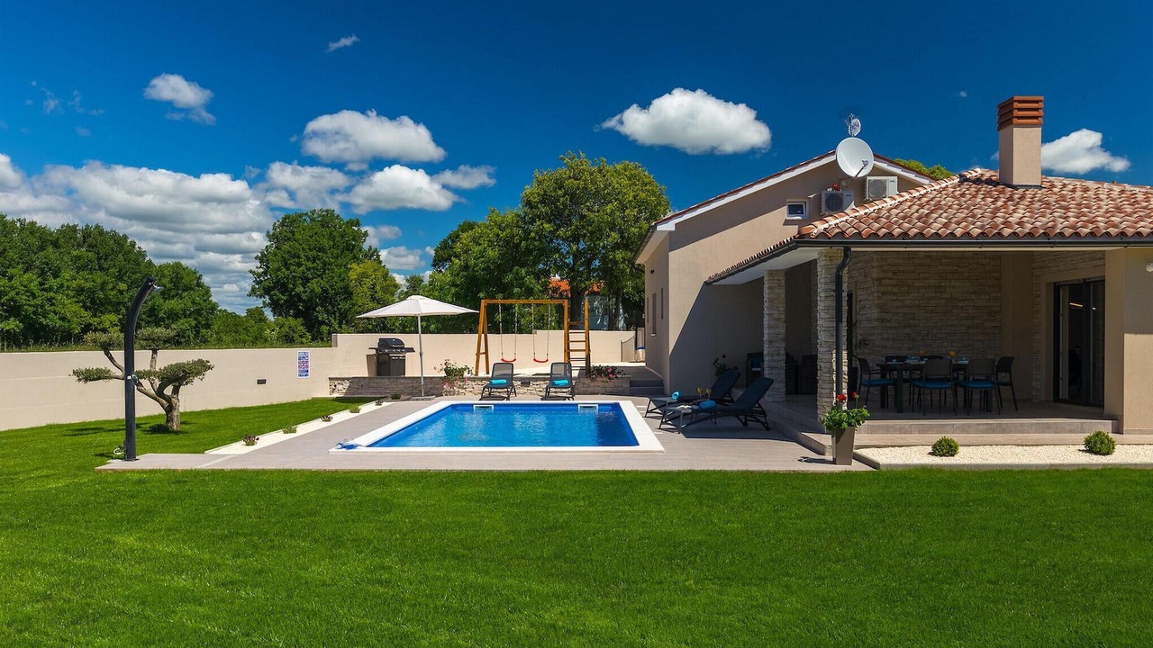Photo of Outdoor in Belavici