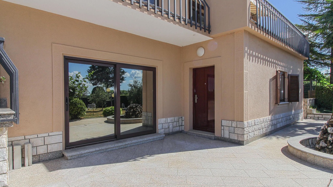 Photo of Others in Gracisce