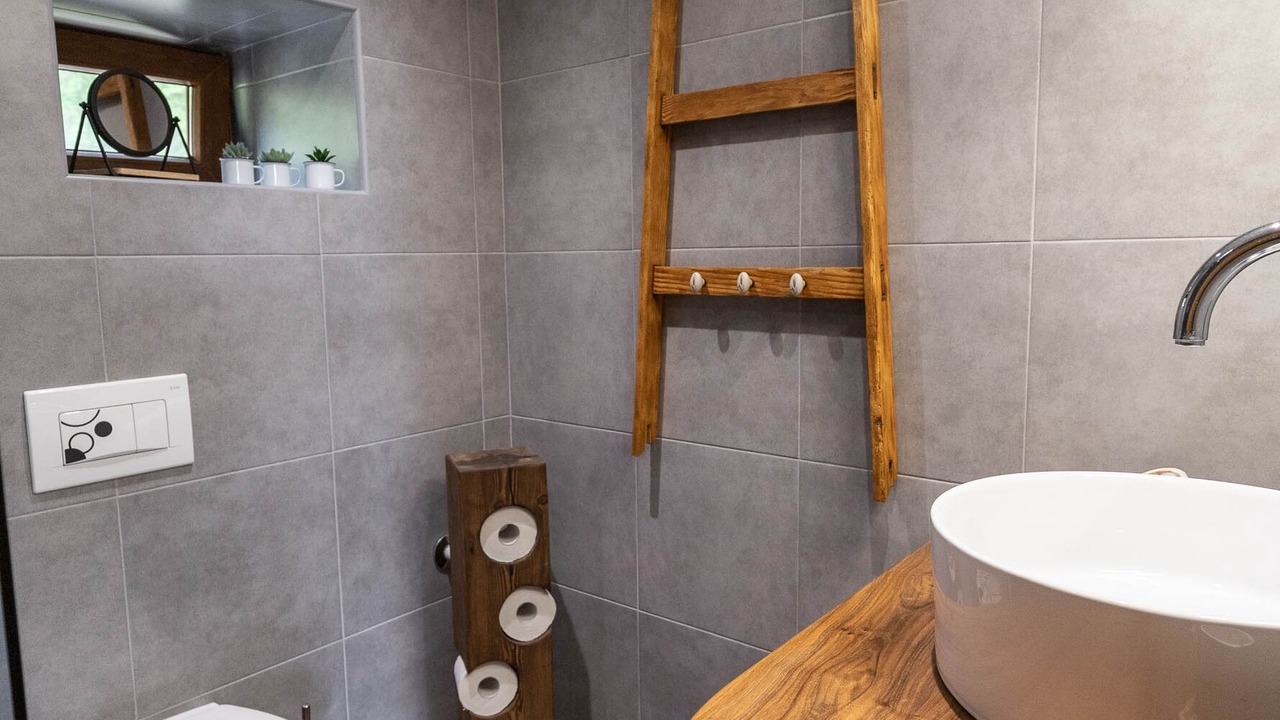 Photo of Bathroom in Lanisce