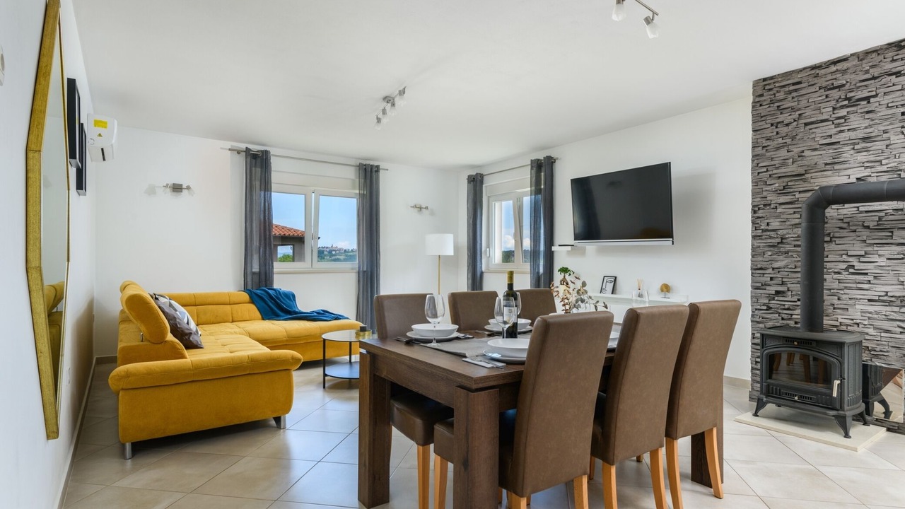 Photo of Livingroom in Becici