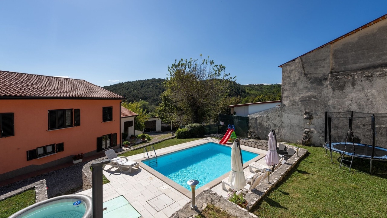 Photo of Outdoor in Ciritez