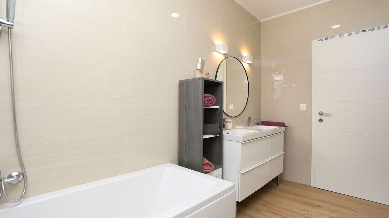 Photo of Bathroom in Presika