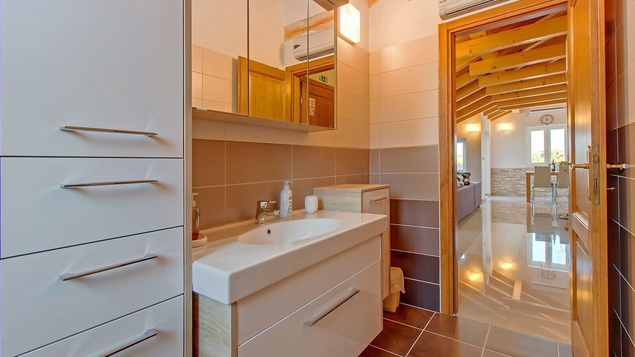 Photo of Bathroom in Nerezine