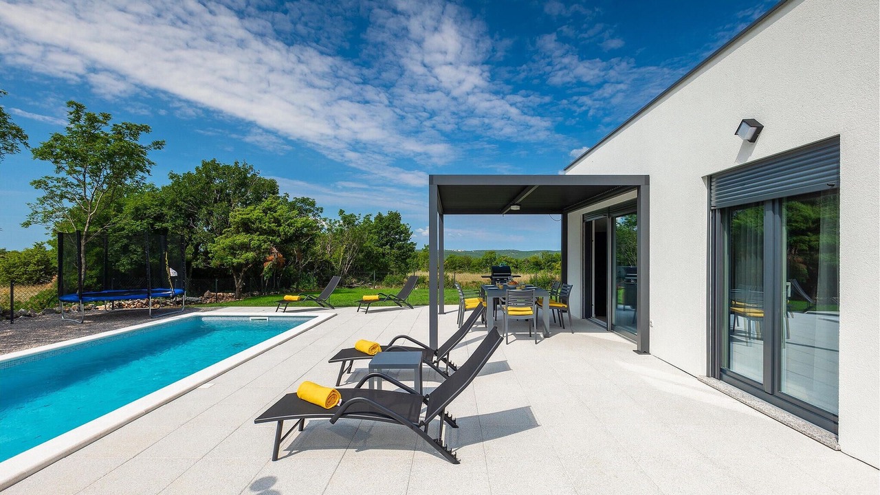 Photo of Outdoor in Brgod