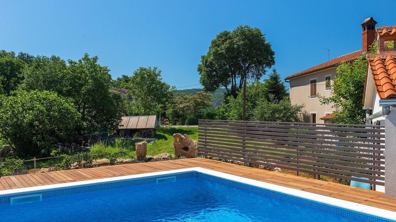 Photo of Outdoor in Pican