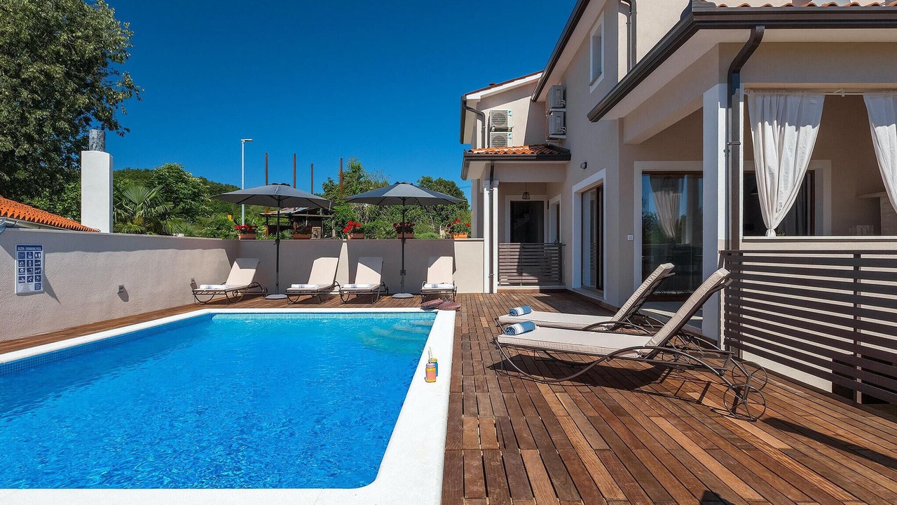 Photo of Outdoor in Pican
