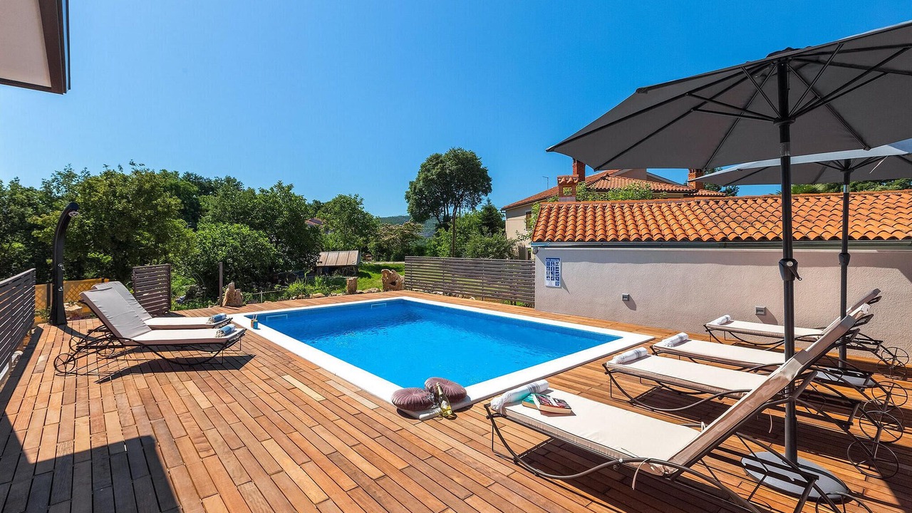 Photo of Outdoor in Pican