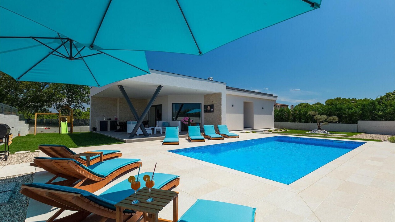 Photo of Outdoor in Mali Vareski