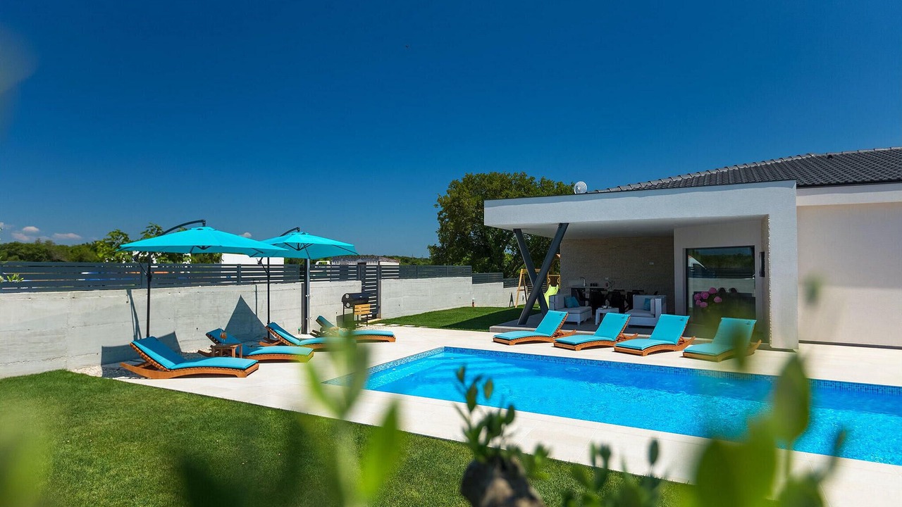 Photo of Outdoor in Mali Vareski