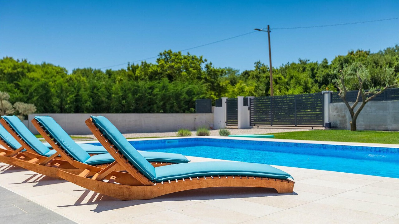 Photo of Outdoor in Mali Vareski