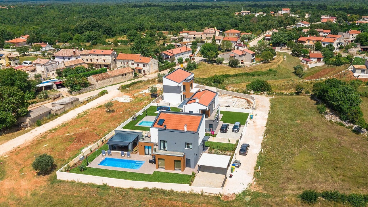Photo of Others in Orbanici