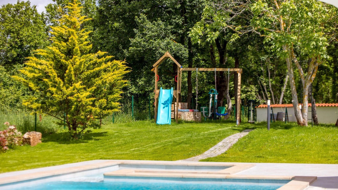 Photo of Outdoor in Mali Vareski