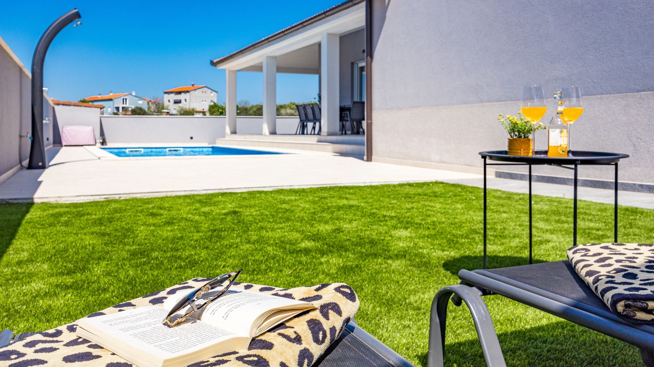 Photo of Outdoor in Loborika