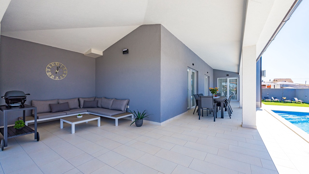 Photo of Outdoor in Loborika