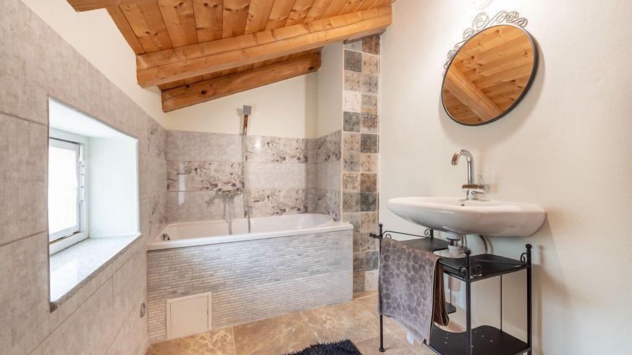 Photo of Bathroom in Grizane