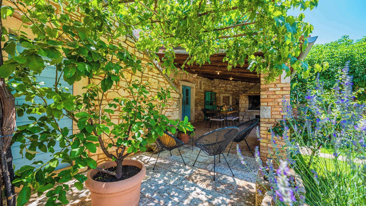 Photo of Patio Balcony in Grandici