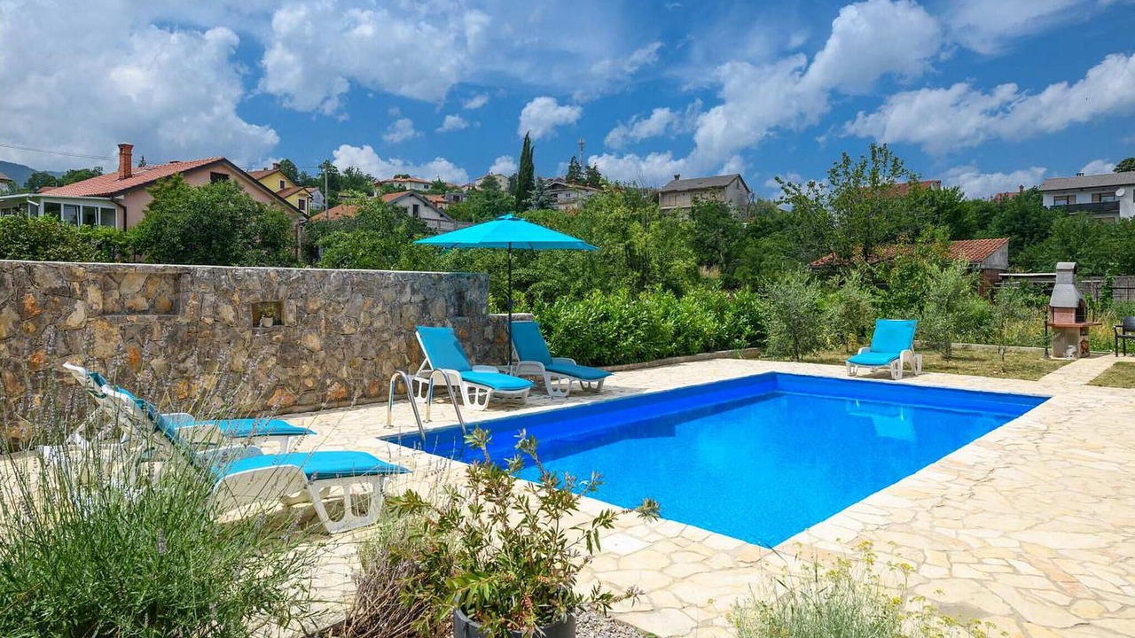 Photo of Outdoor in Trinajstici
