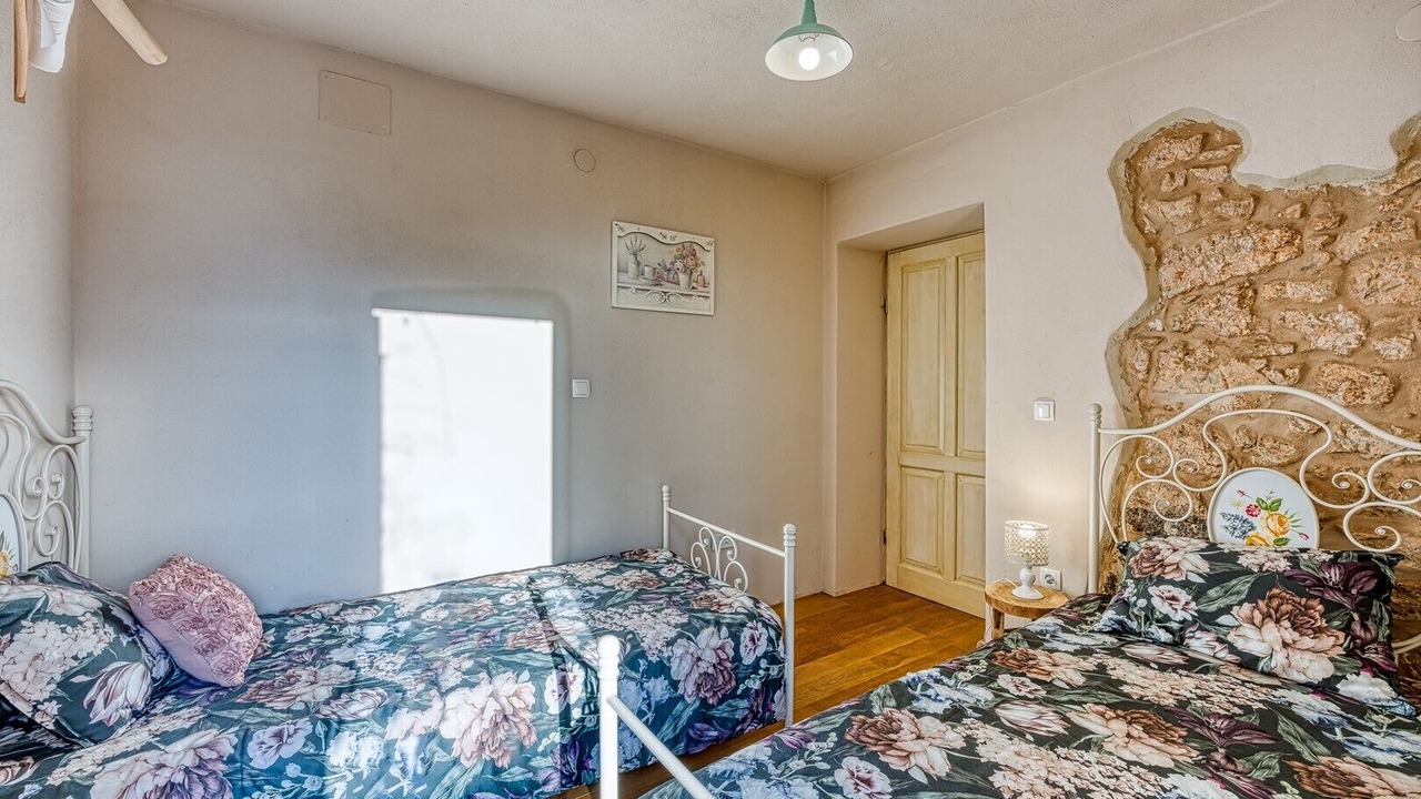 Photo of Bedroom in Smrika