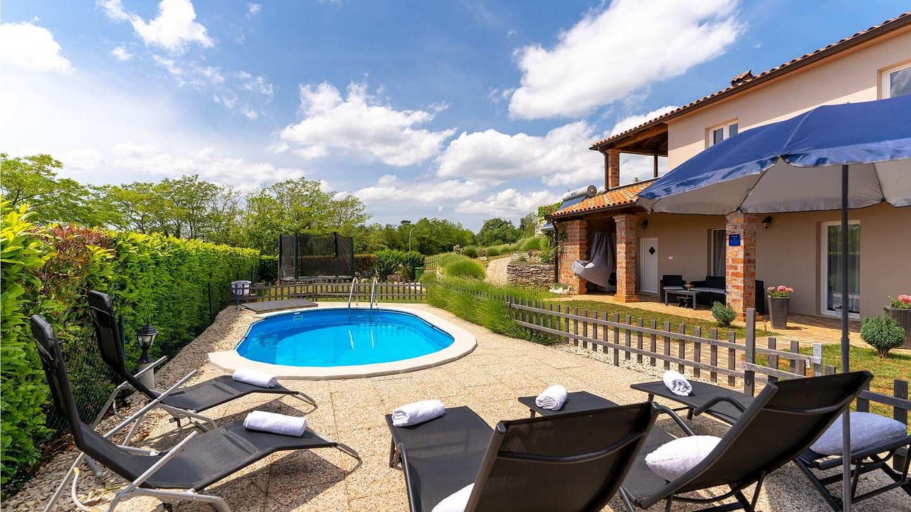 Photo of Outdoor in Oprtalj