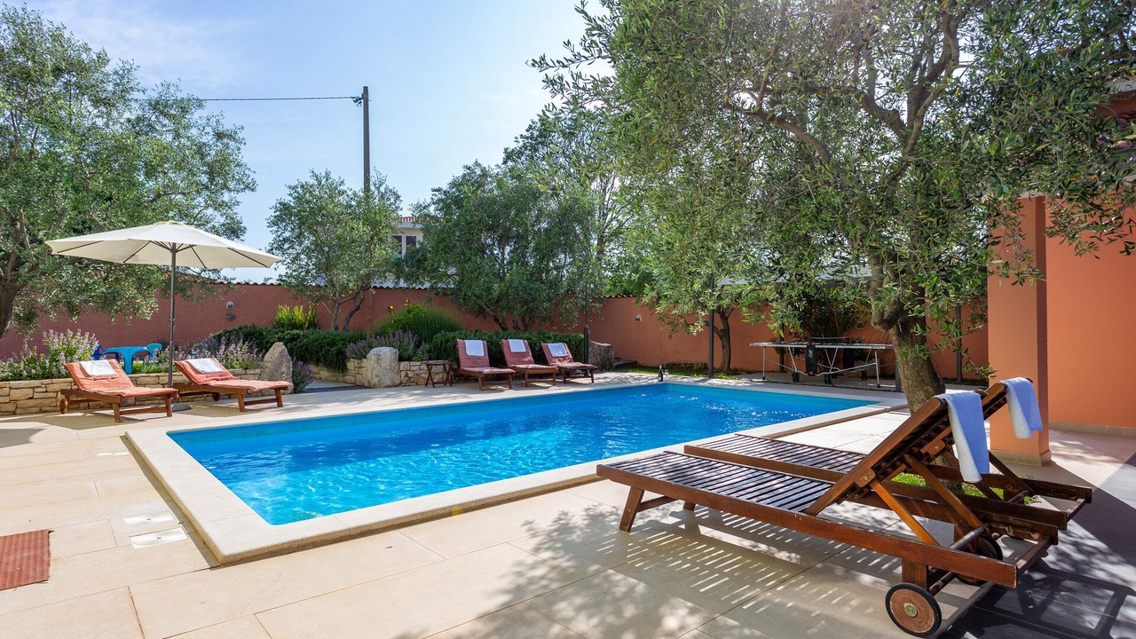 Photo of Outdoor in Mali Vareski