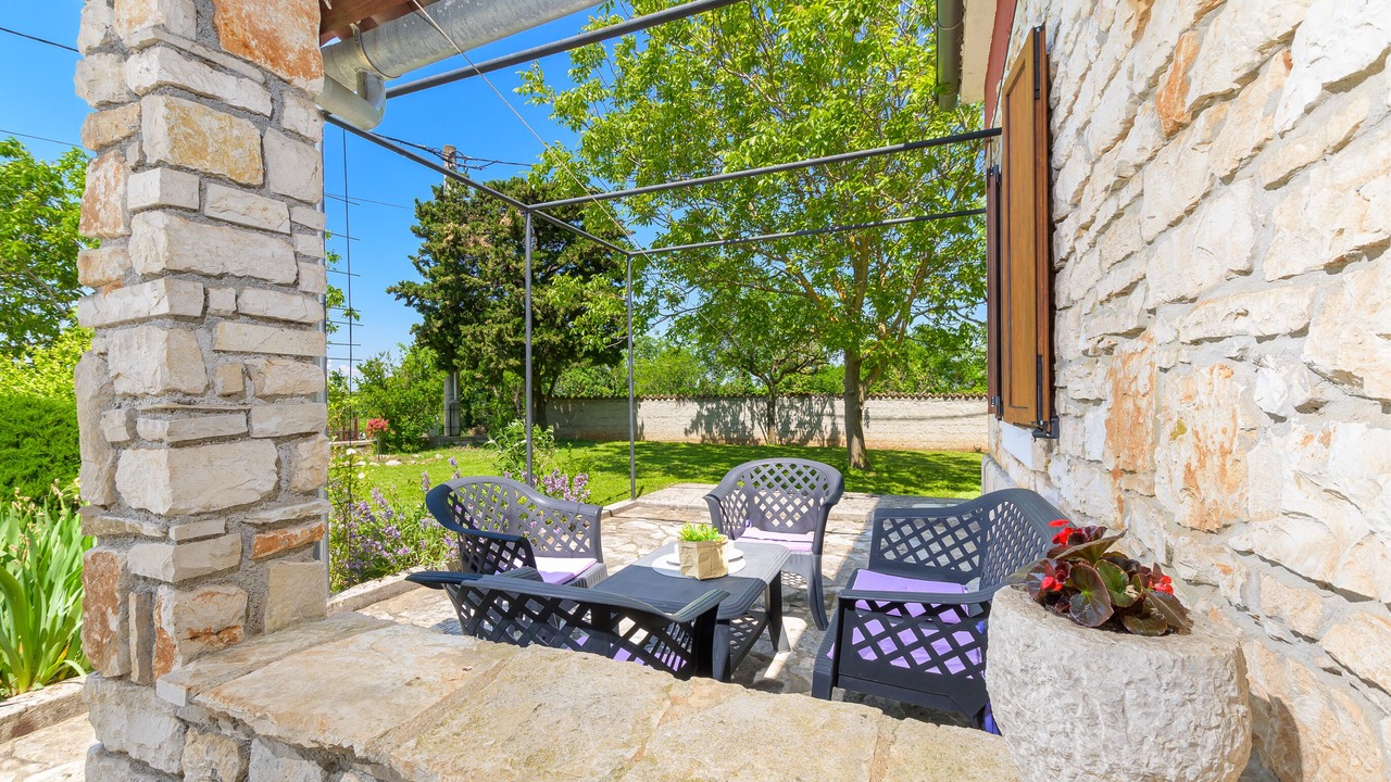 Photo of Patio Balcony in Cokuni