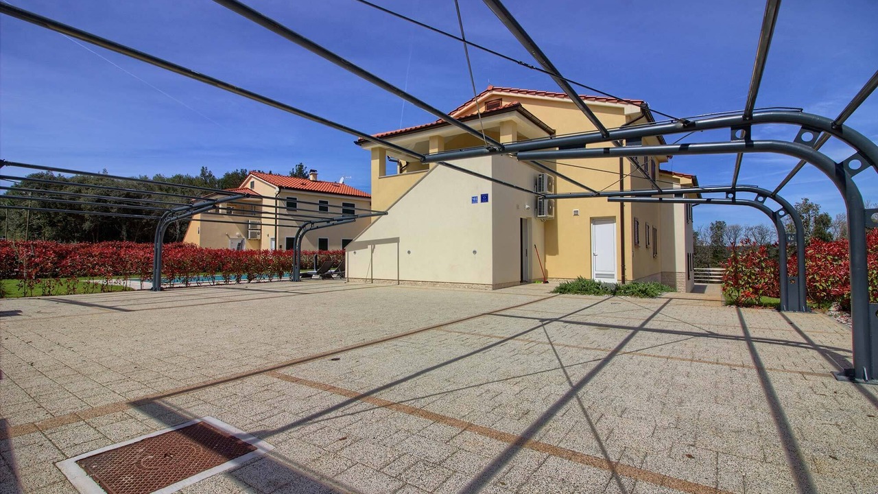 Photo of Outdoor in Banjole