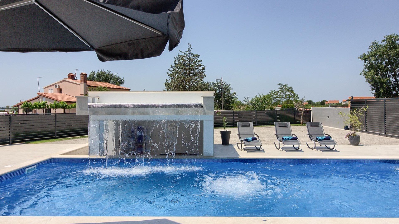 Photo of Outdoor in Loborika