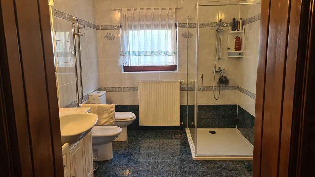 Photo of Bathroom in Banjole