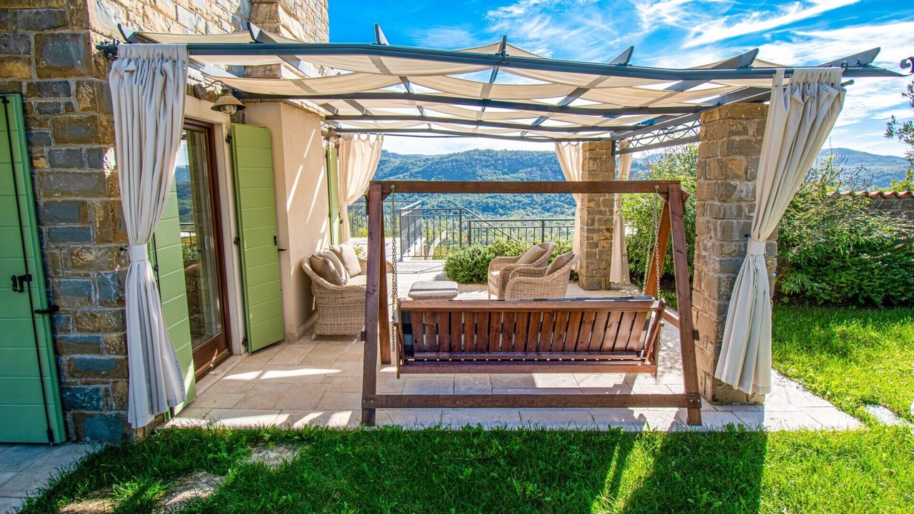 Photo of Patio Balcony in Bartolici
