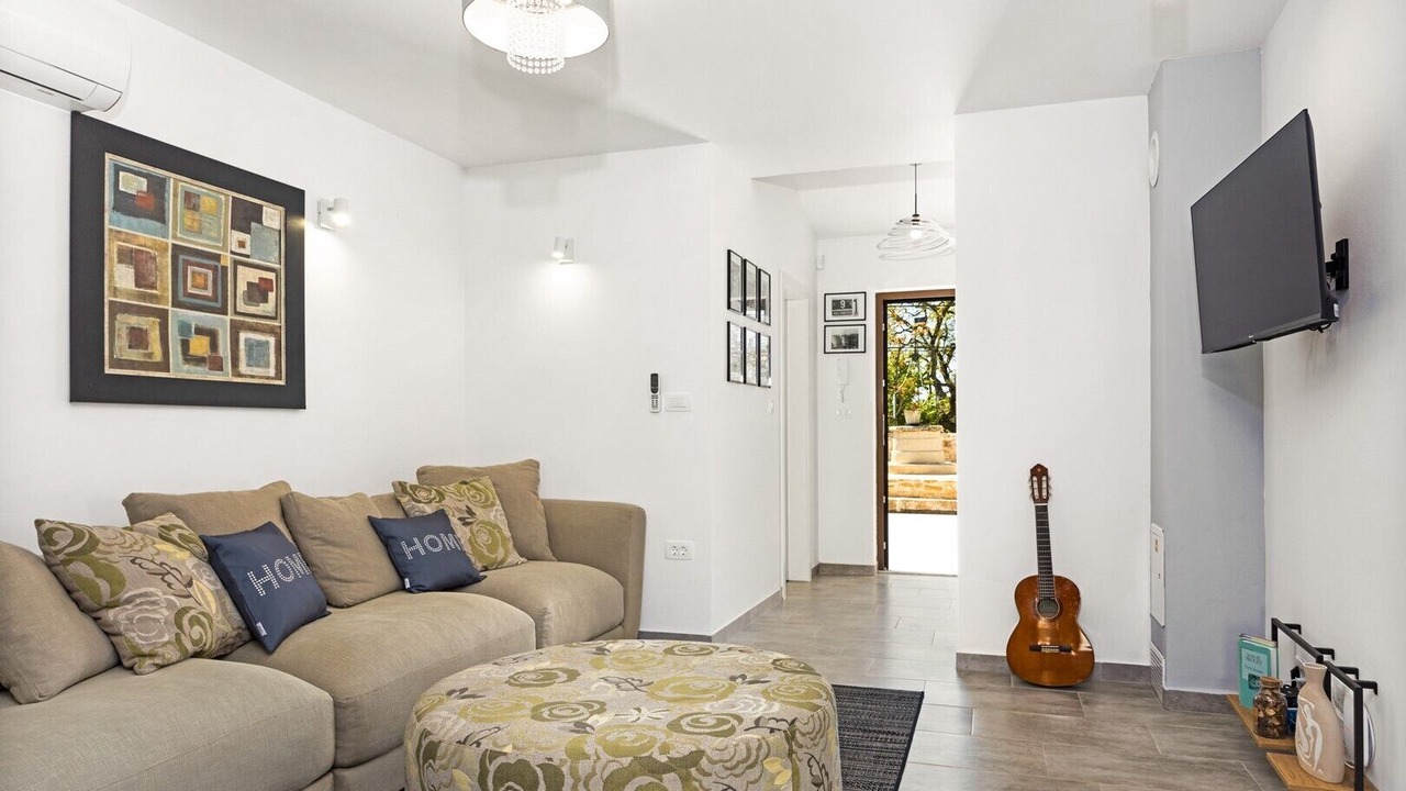 Photo of Livingroom in Mali Vareski