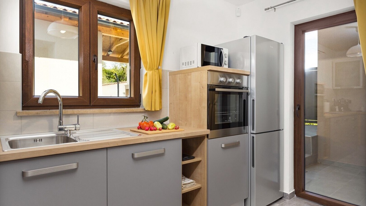 Photo of Kitchen in Mali Vareski