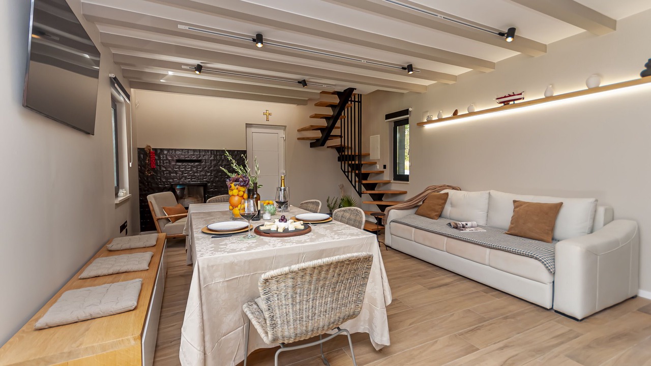 Photo of Others in Gata