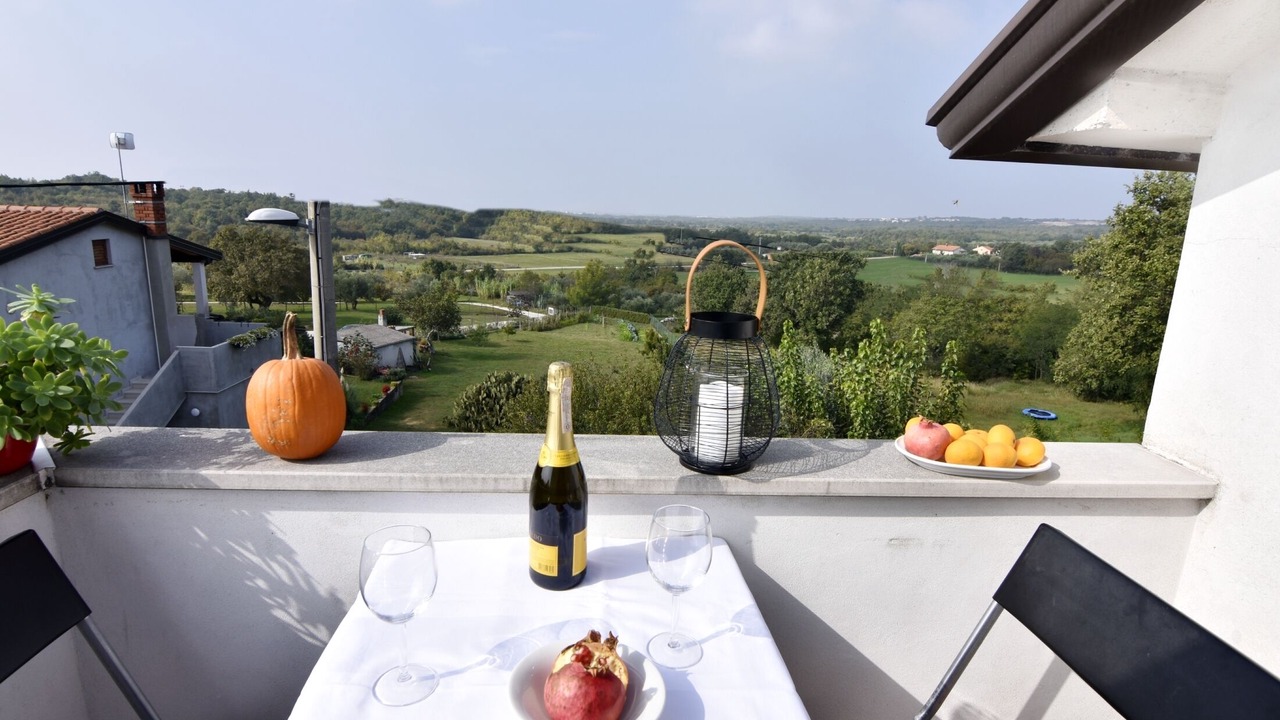 Photo of Patio Balcony in Vardica