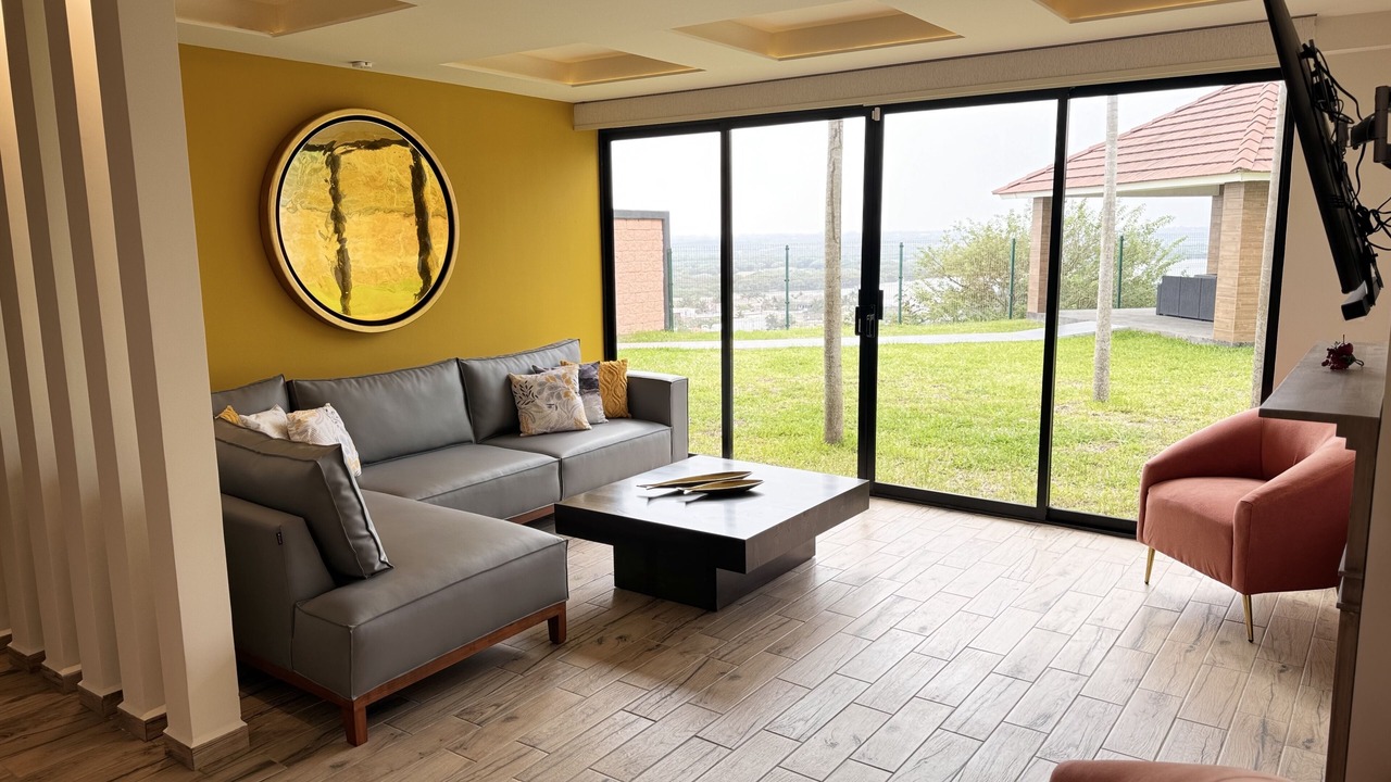 Photo of Livingroom in Alvarado