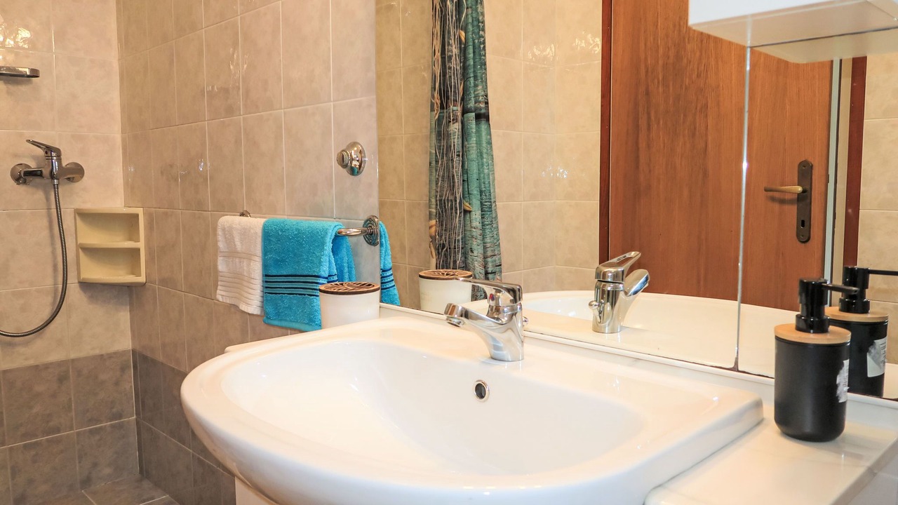 Photo of Bathroom in Ravni