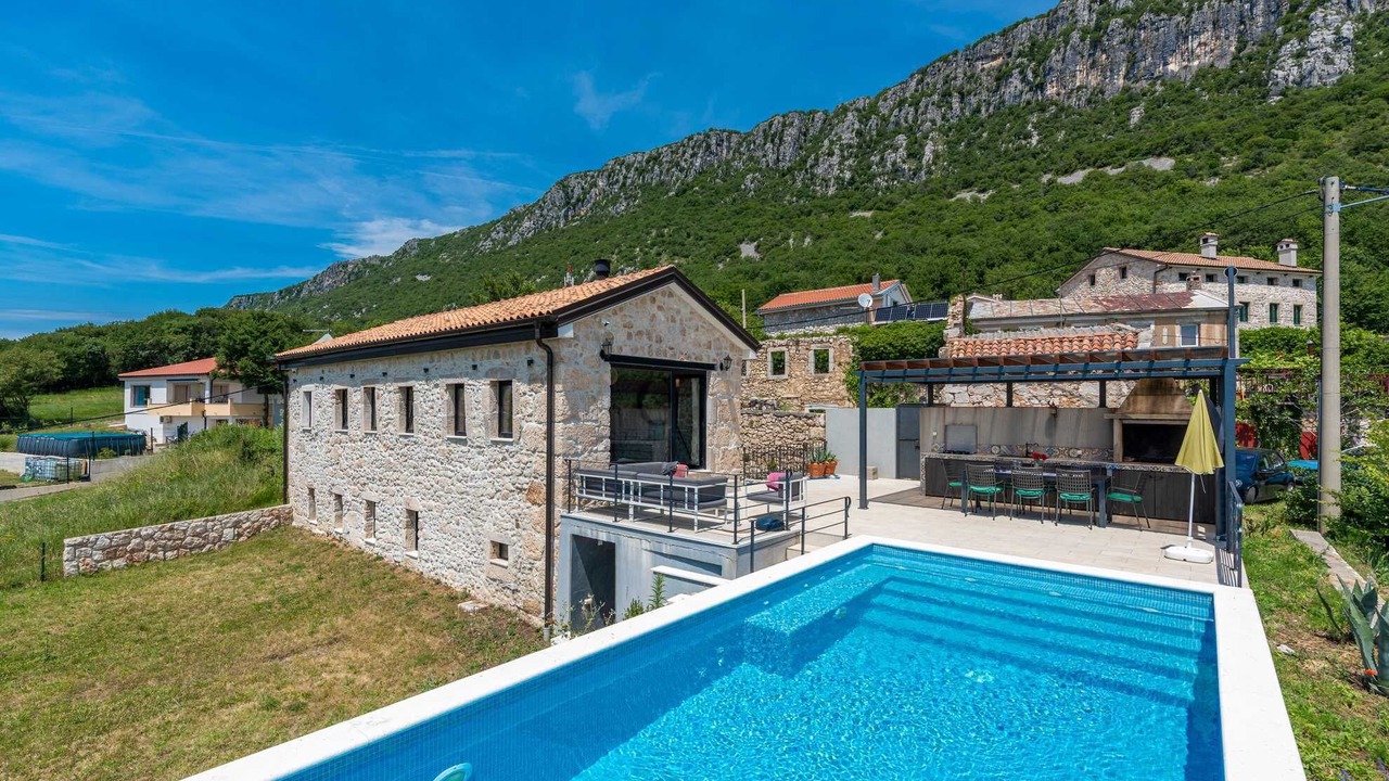 Photo of Outdoor in Bribir