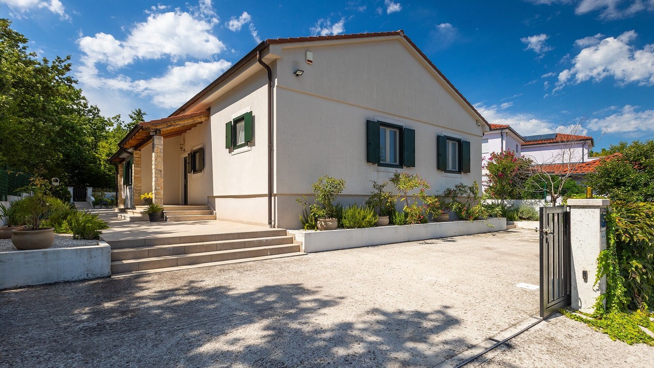 Photo of Outdoor in Belavici