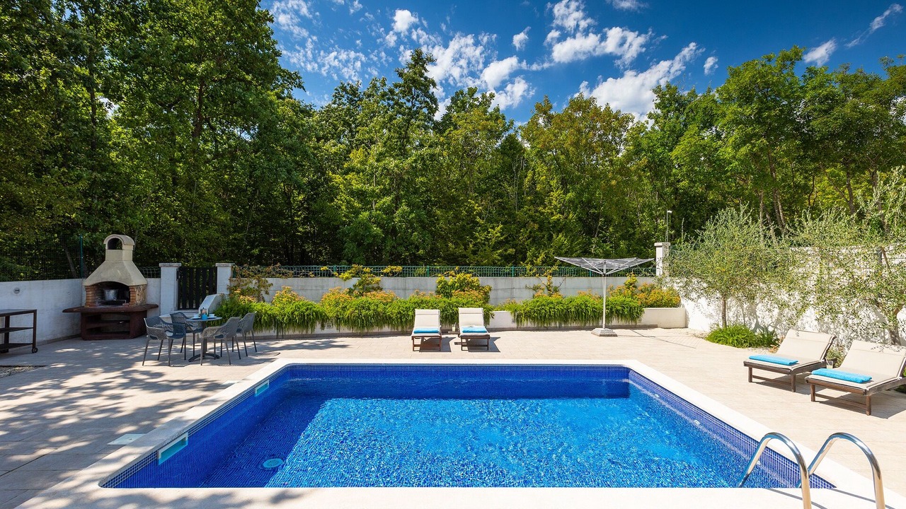 Photo of Outdoor in Belavici