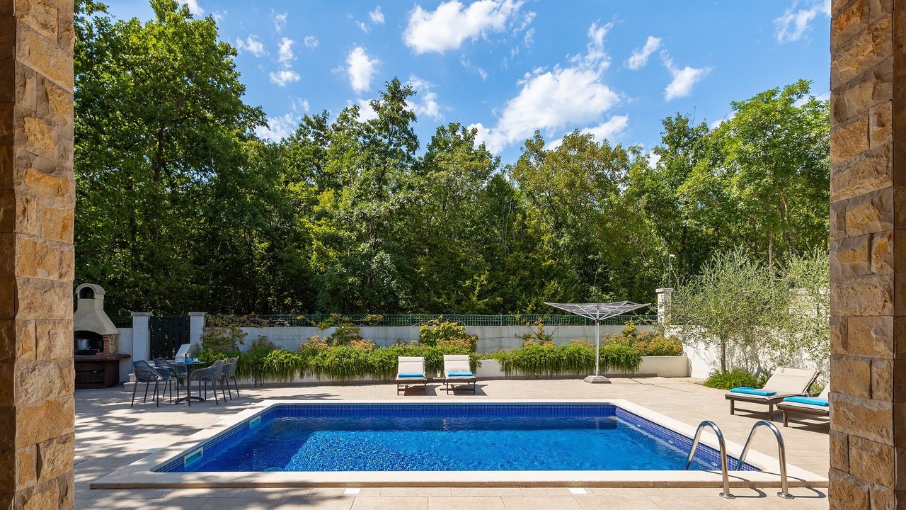 Photo of Outdoor in Belavici
